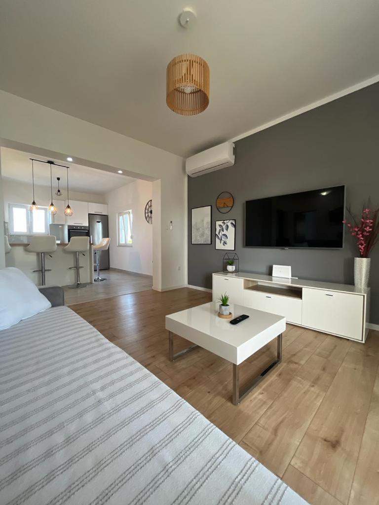 Apartman Sunset ราชานาส ภายนอก รูปภาพ