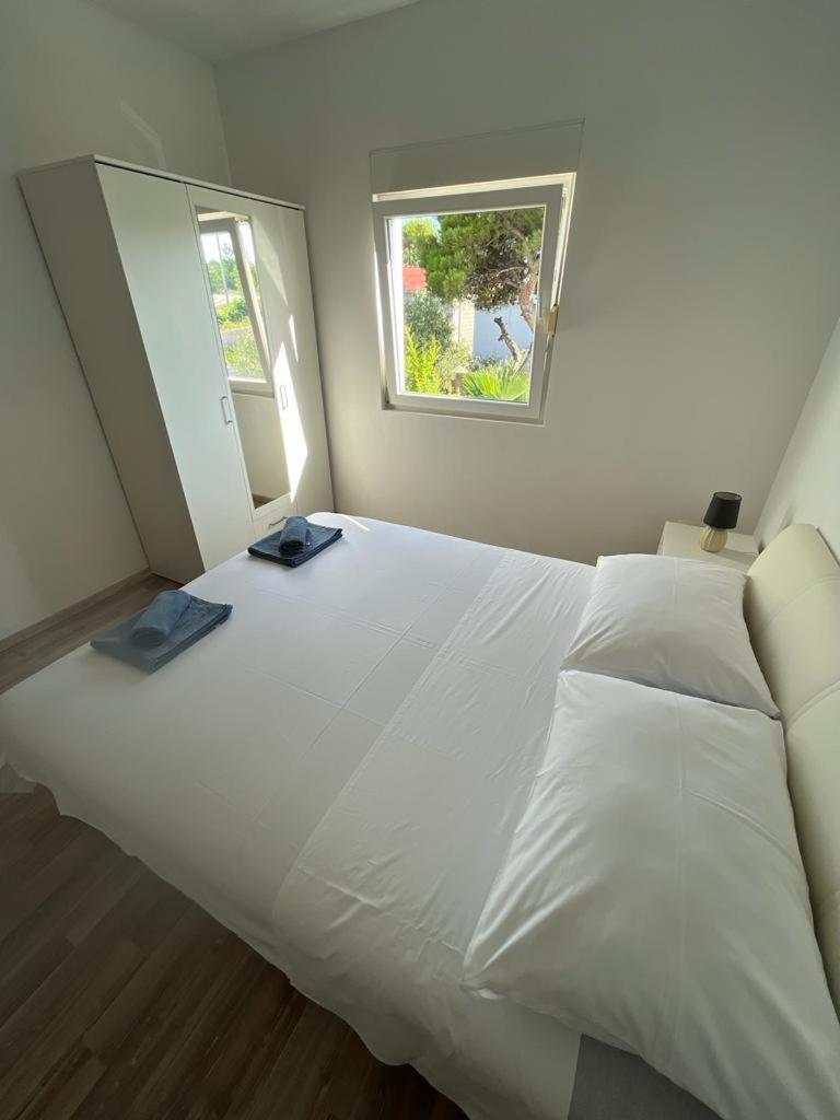 Apartman Sunset ราชานาส ภายนอก รูปภาพ