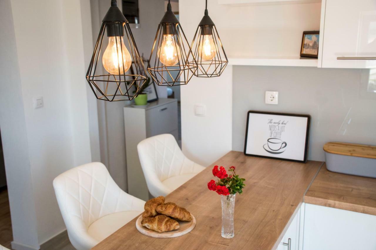 Apartman Sunset ราชานาส ภายนอก รูปภาพ