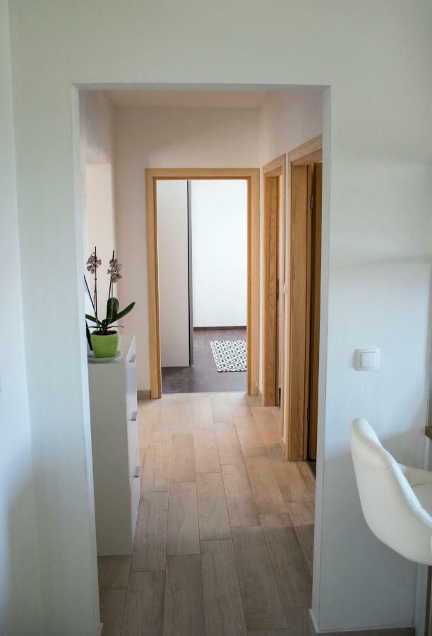 Apartman Sunset ราชานาส ภายนอก รูปภาพ