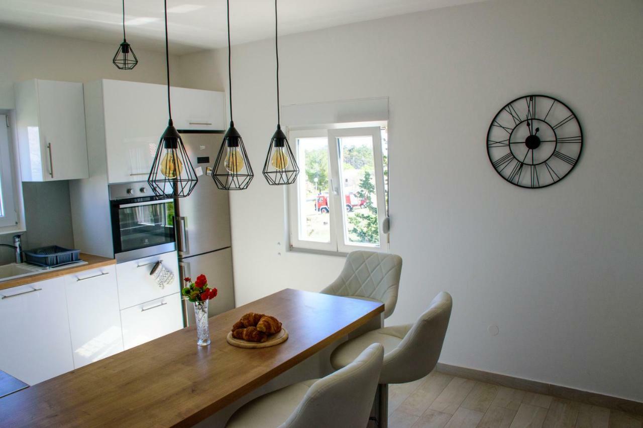 Apartman Sunset ราชานาส ภายนอก รูปภาพ